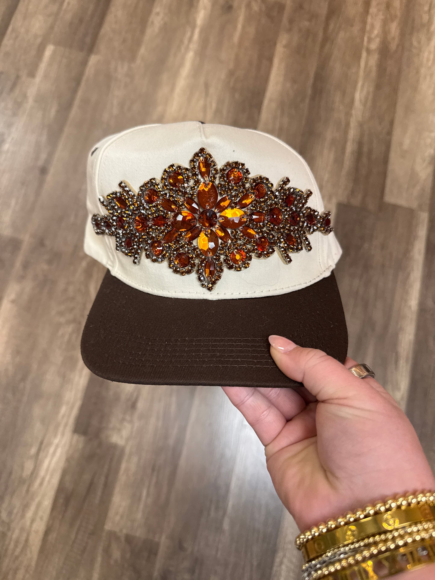DROP THE WALLS CRYSTAL BALLCAP BROWN CREAM