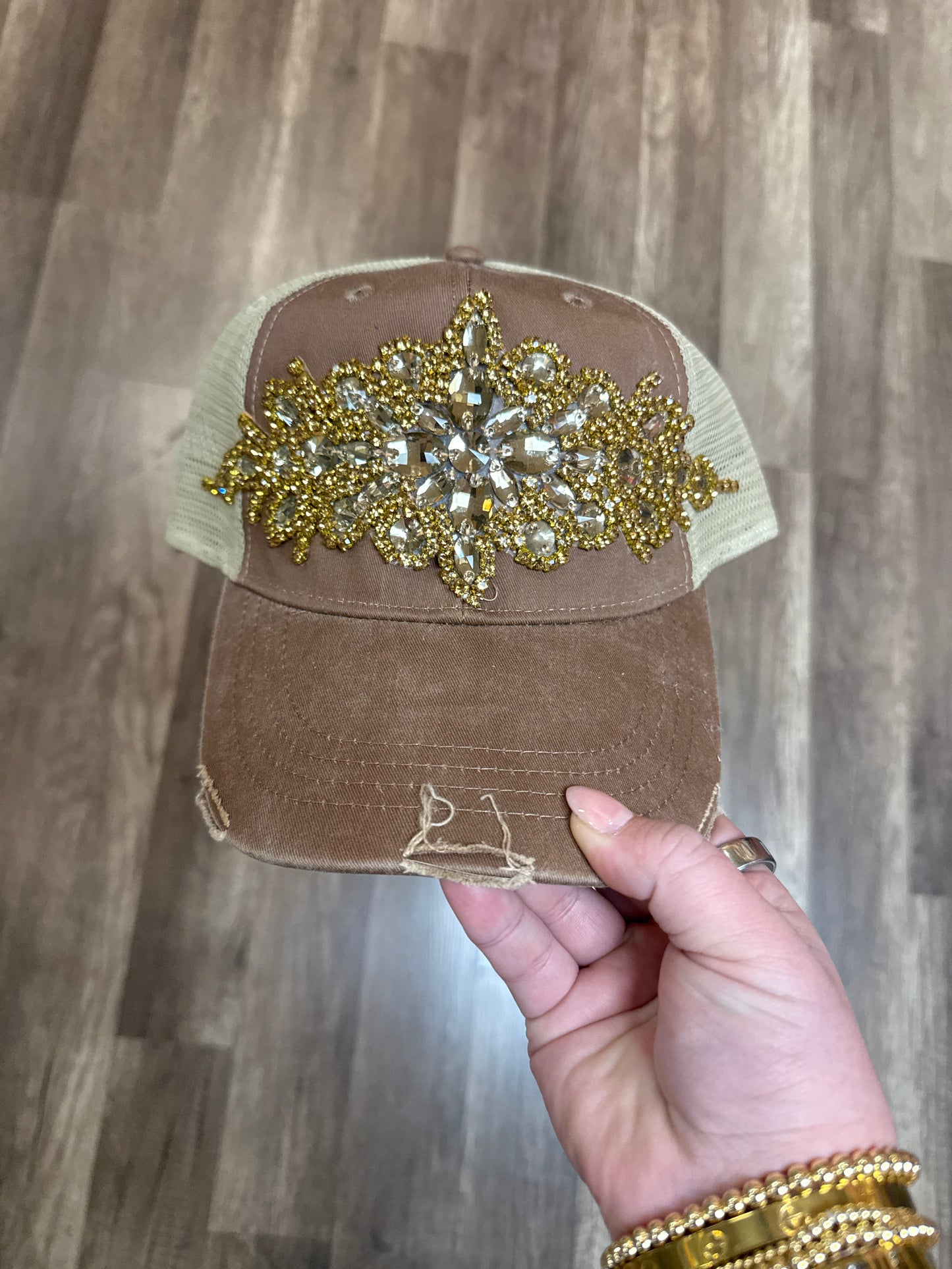 DROP THE WALLS CRYSTAL BALLCAP BROWN