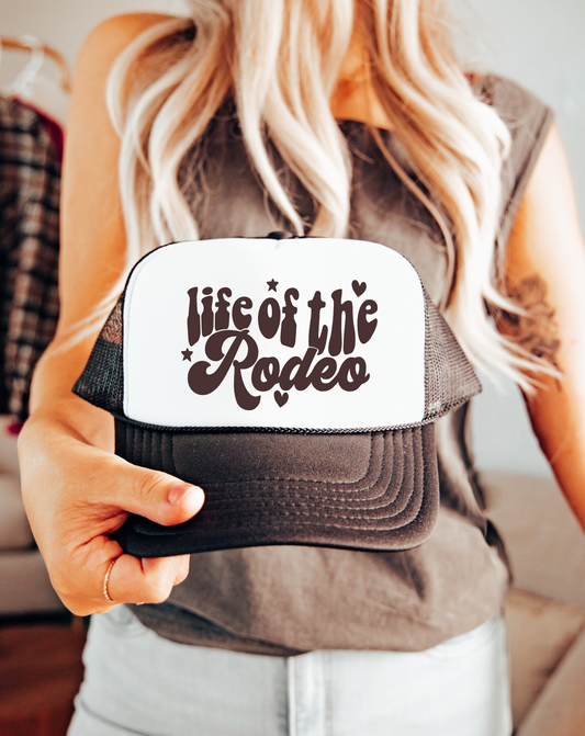 Not Gonna Hold My Horses TRUCKER CAP BWNWHT