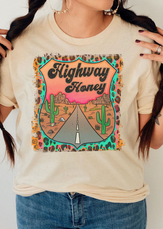 GRAPHIC TEE 322C Highway Honey