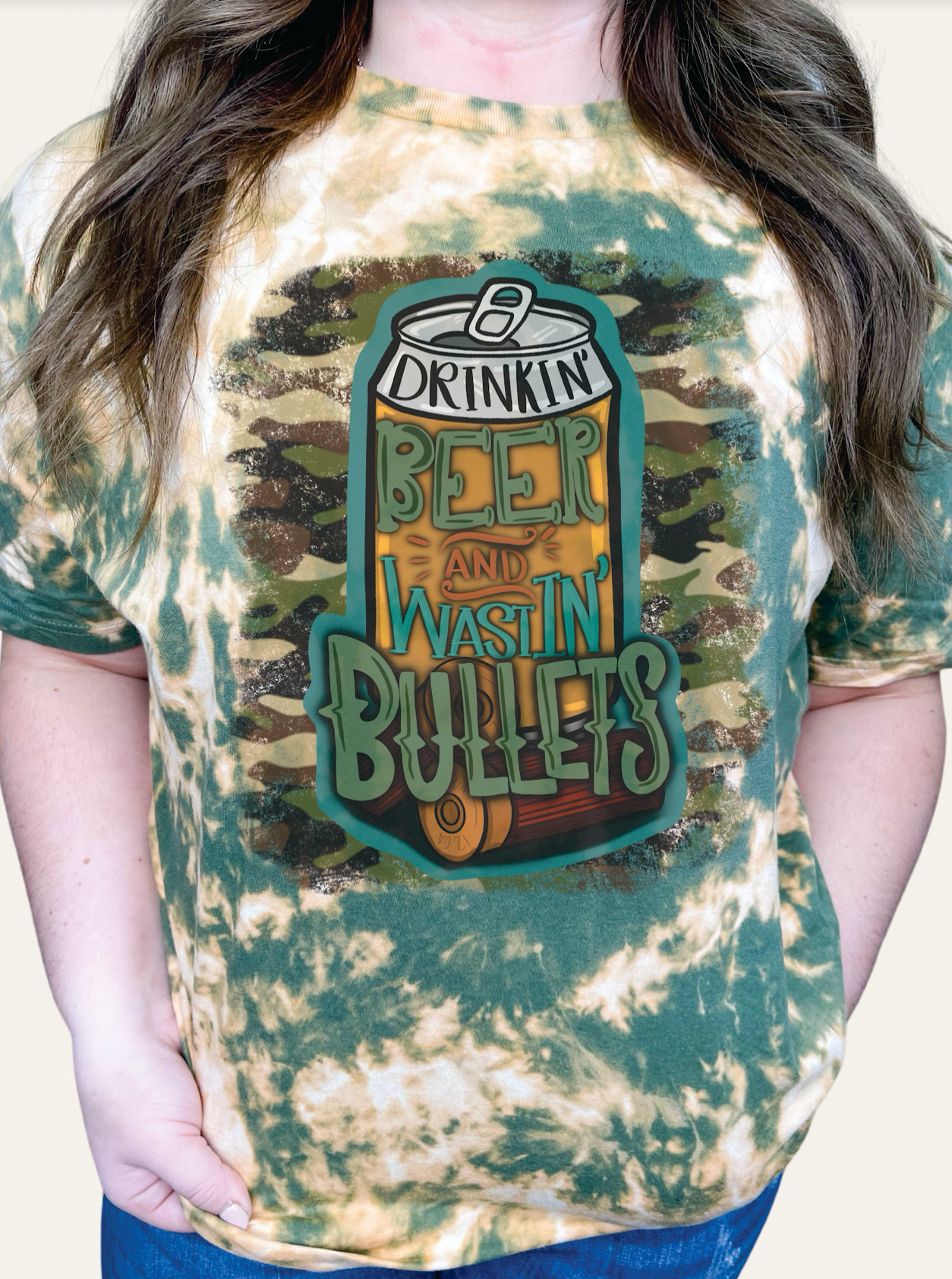 GRAPHIC TEE 57G Drinkin Beer and Wastin Bullets