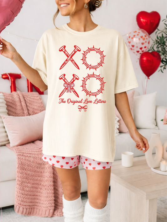 XOXO Graphic Tee